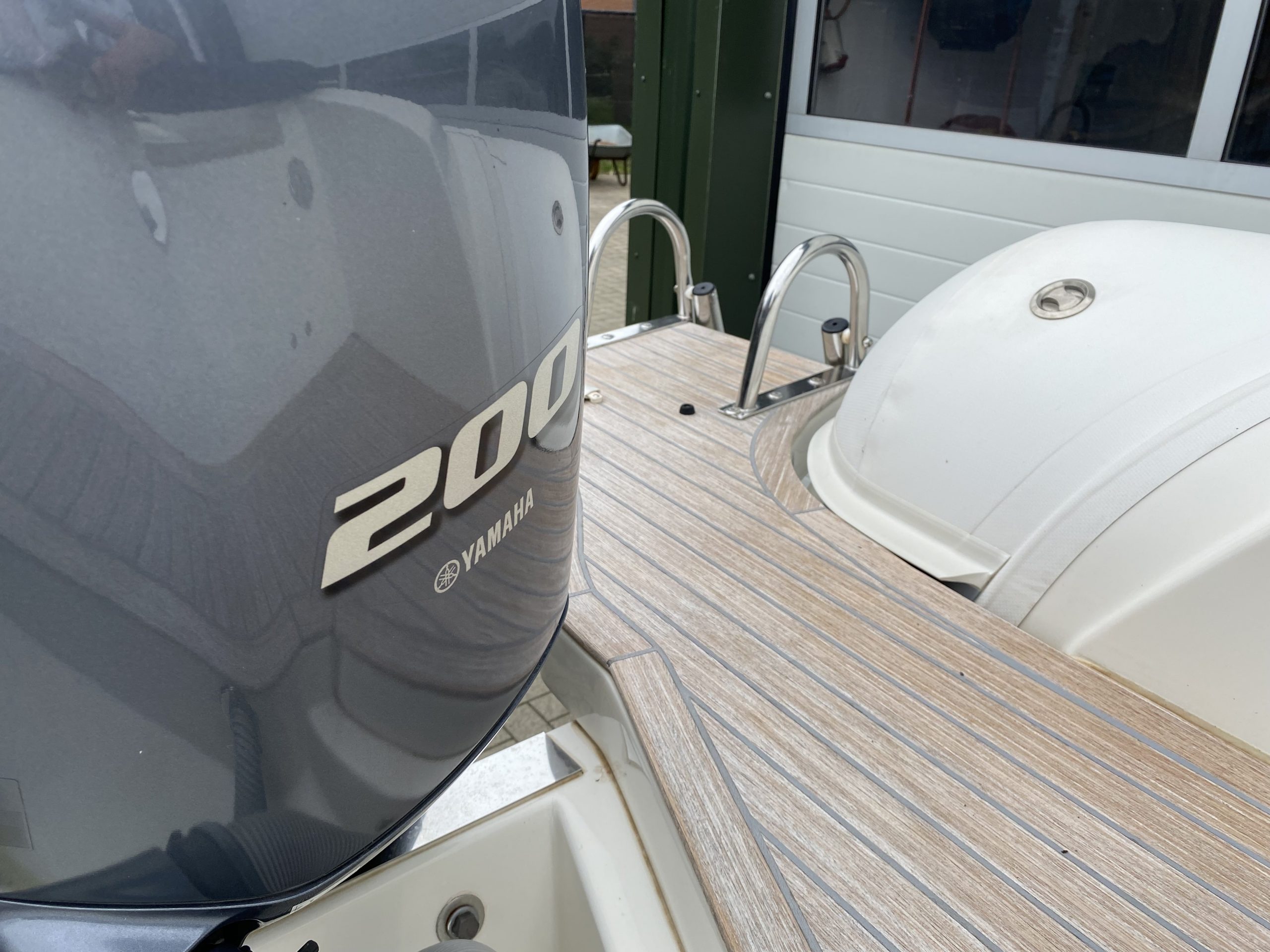 Nuova Jolly Prince 30 Yamaha 200hp outboard