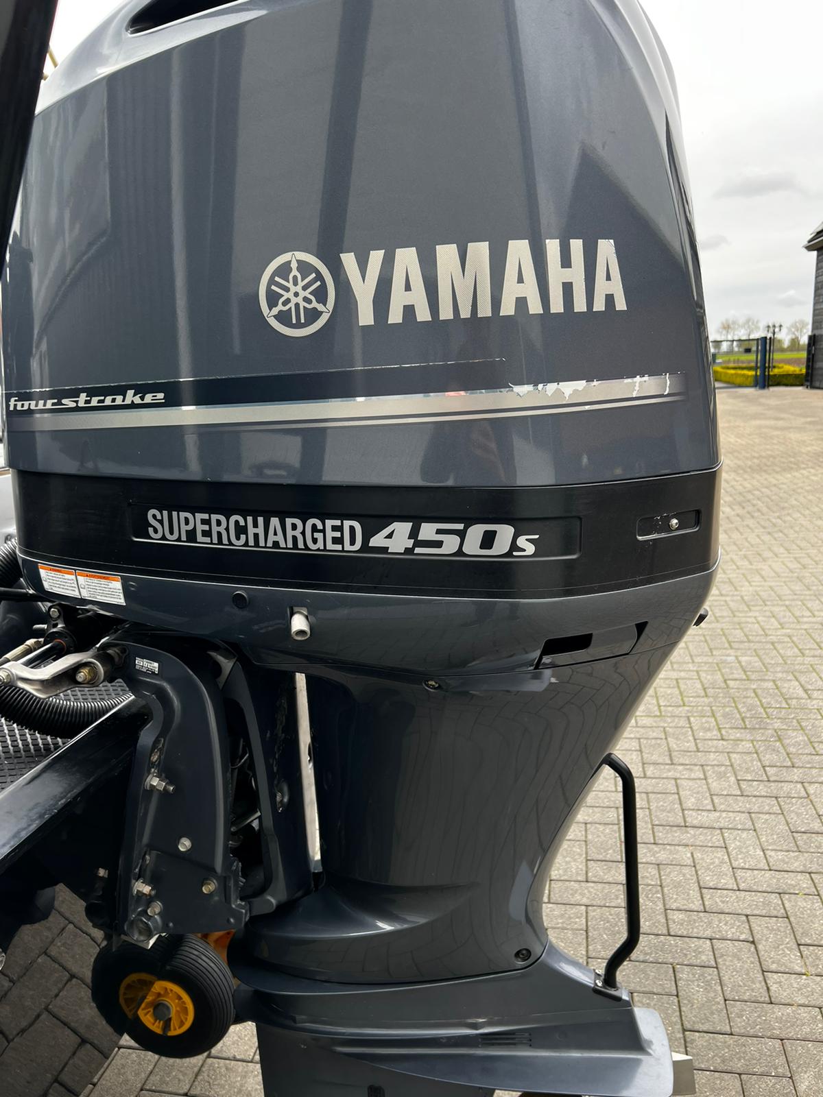 Revolt 860 Yamaha 450 supercharged